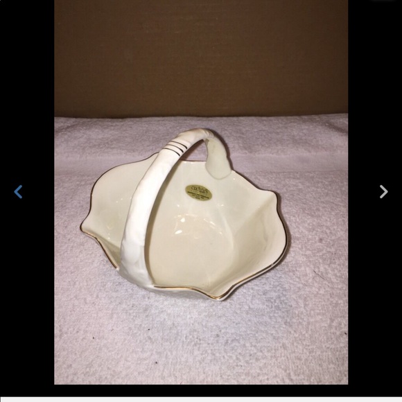 LN BONE CHINA COLLECTABLE BASKET. SIMPLY BEAUTIFUL & SWEET 💕18K GOLD TRIM. - Picture 8 of 10